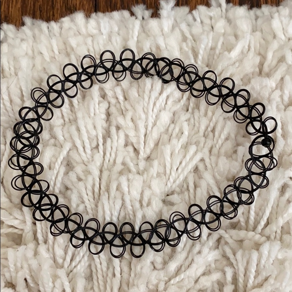 black choker